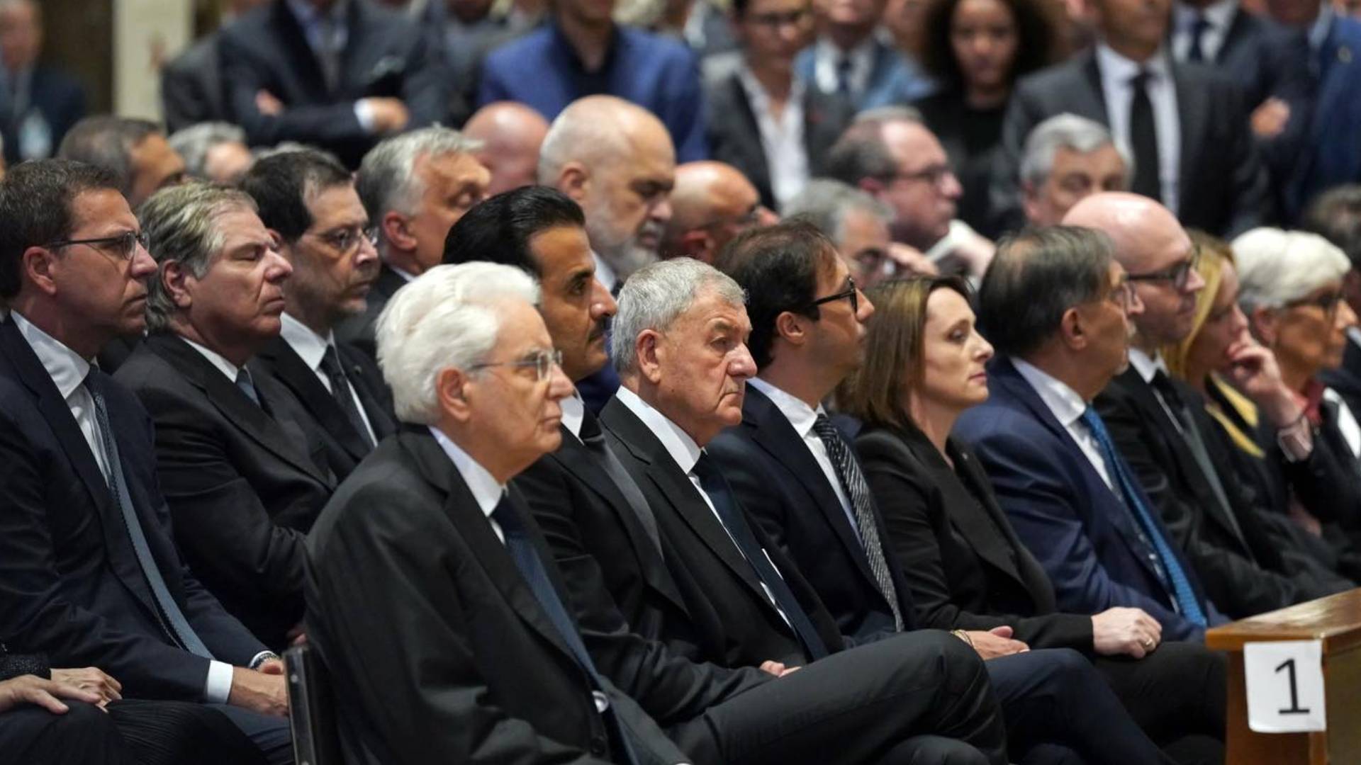  رئيس الجمهورية يحضر القداس التأبيني لرئيس الوزراء الإيطالي الأسبق  